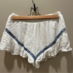 Hot Kiss White Flowy Shorts